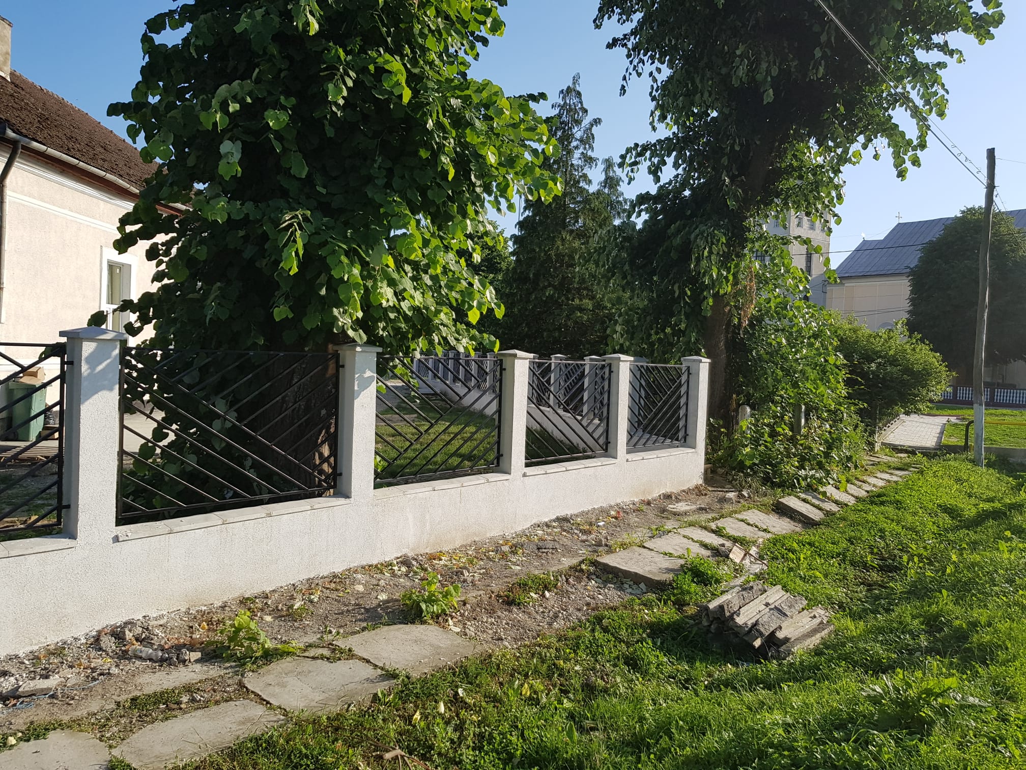 Porti si panouri de gard metalice