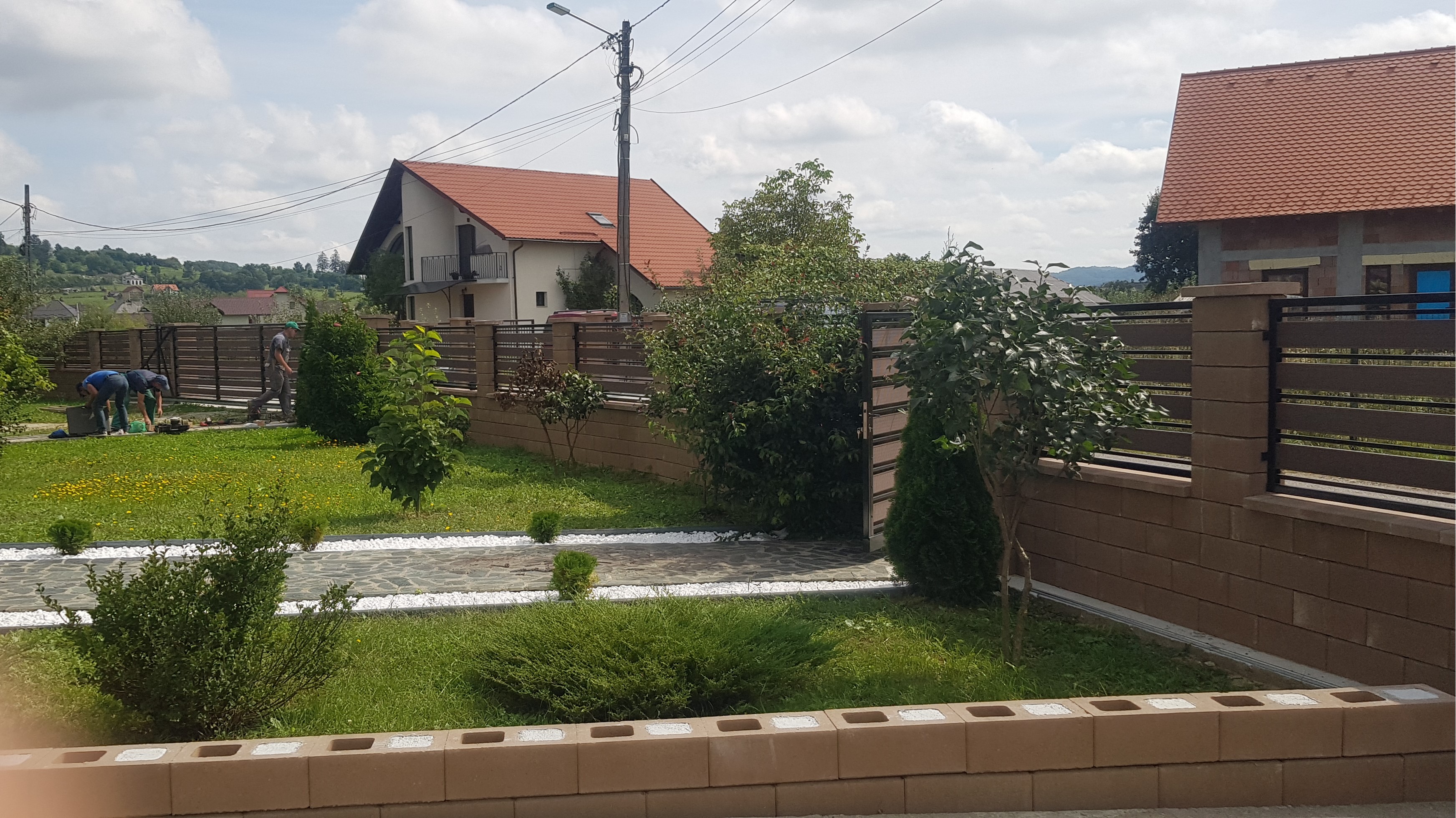 Porti si panouri de gard metalice