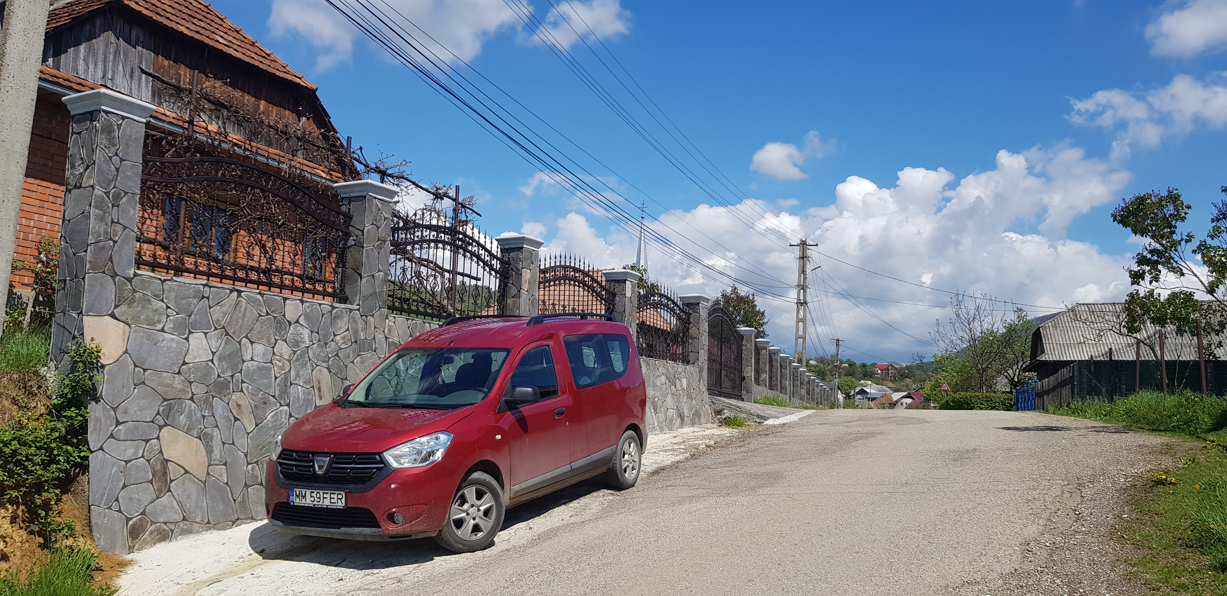 Porti si panouri de gard metalice