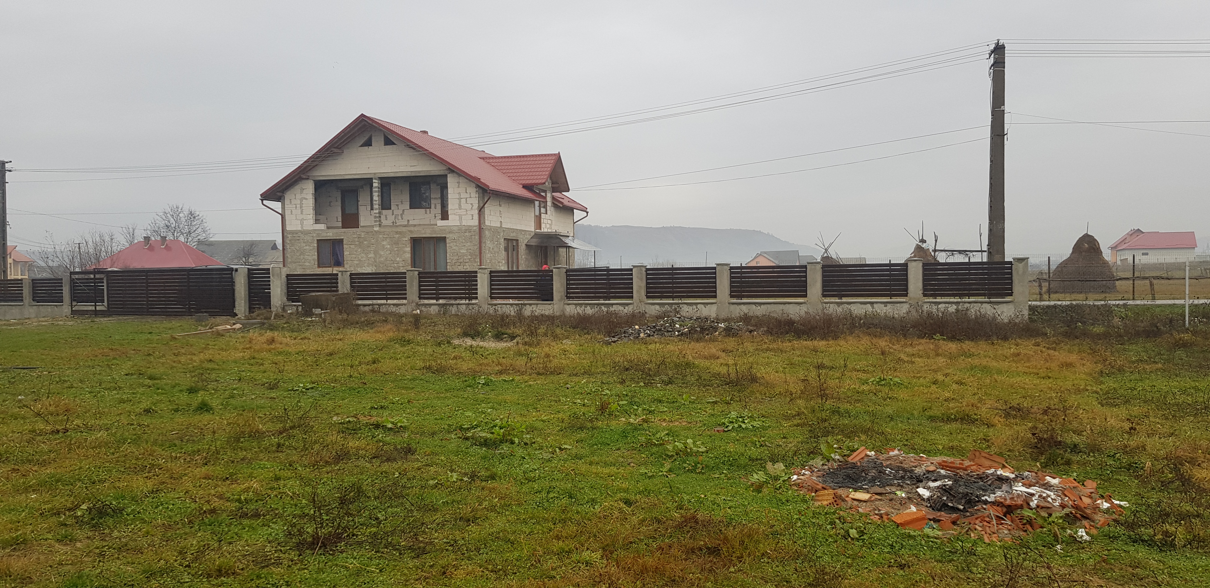 Porti si panouri de gard metalice