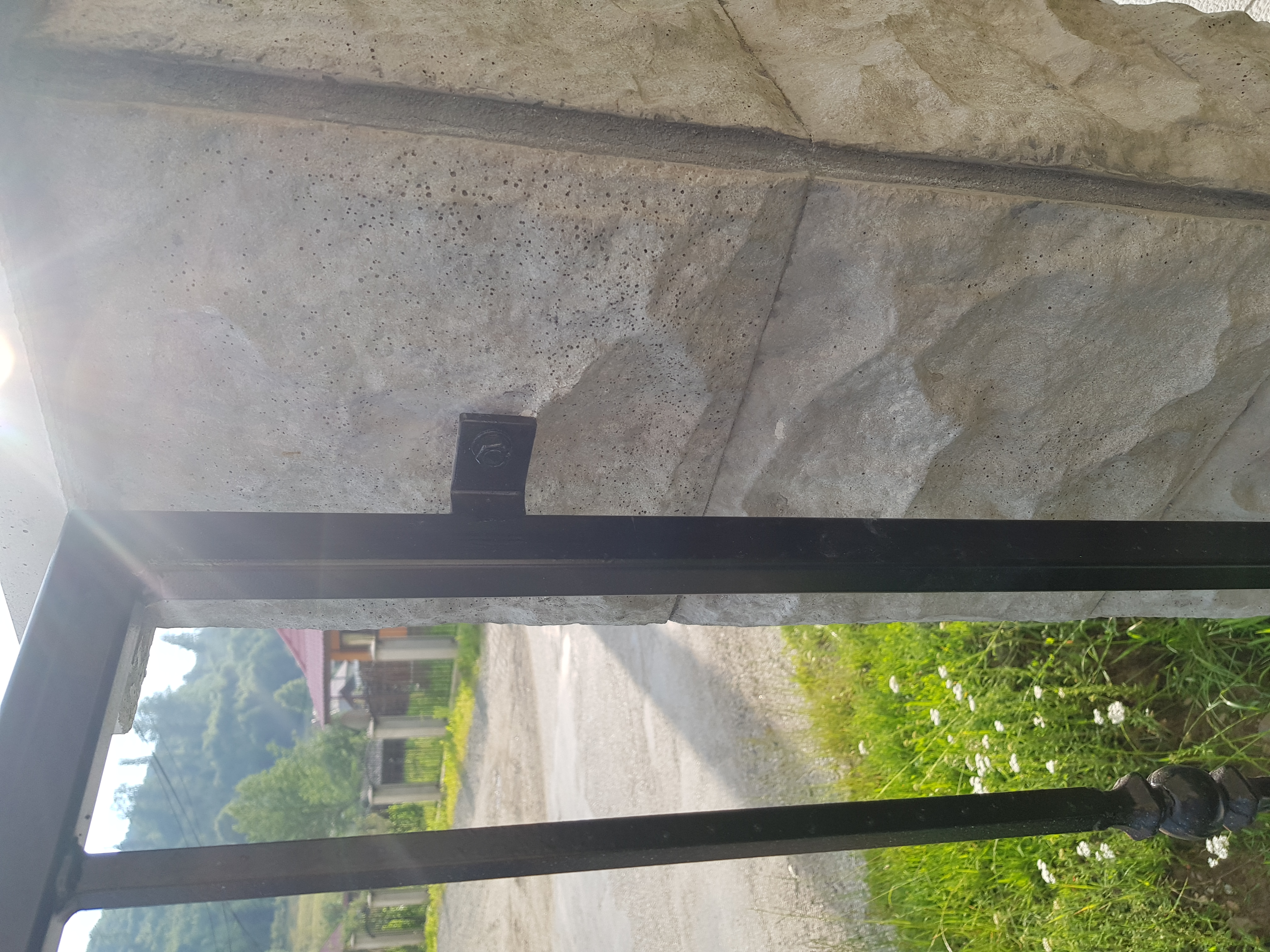 Porti si panouri de gard metalice